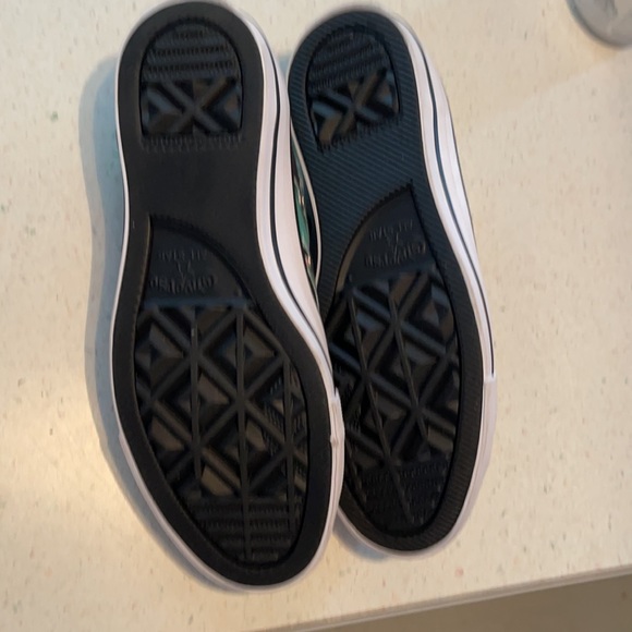 Converse sneakers - Picture 3 of 3